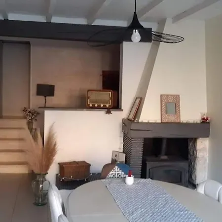 Dom wakacyjny Maison Au Coeur Du Triangle D'or